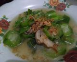 Foto langkah ke 6 dari resep 61. Sop oyong jamur.