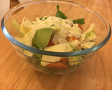 Foto del paso 1 de la receta: Ensalada 🥗 espinaca, palta, tomate, queso y nuez