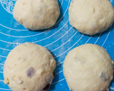 Foto langkah ke 6 dari resep Cranberry Cheese Bread (Tanpa Telur).