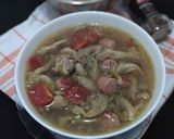Foto langkah ke 5 dari resep Soup Jamur Tiram.