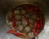 Foto langkah ke 6 dari resep Semur Bola Daging.