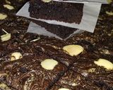 Foto langkah ke 8 dari resep Marble Brownies.