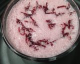 A picture of step 2 of Beetroot Milkshake.