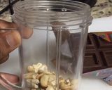 A picture of step 1 of Cashews nuts chocolate shake iftar special.