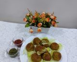 A picture of step 8 of Veg cheese balls.