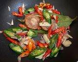 Foto langkah ke 4 dari resep Tumis Tempe Trio Cabe.