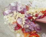 Foto langkah ke 2 dari resep Tumis Toge Oncom Simpel.