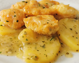 Foto del paso 9 de la receta: Patatas con rape rebozado y en salsa verde