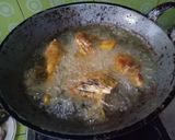Foto langkah ke 5 dari resep Goreng Ayam Kampung empuk.