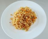 Foto langkah ke 4 dari resep Mie Goreng Telur.