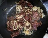 Hình bước làm 3 của món Bò xào củ hành