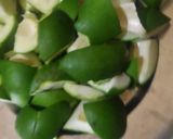 कैरी और लसोडे़ का अचार (kairi aur lasode ka achar recipe in Hindi) रेसिपी चरण 1 फोटो
