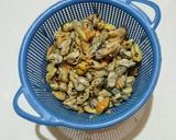 Foto langkah ke 1 dari resep Kerang Saus Tiram.