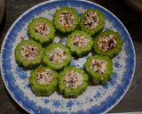 Hình bước làm 3 của món Khổ qua nhồi kho chay