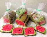 Foto langkah ke 12 dari resep Roti Tawar Semangka.