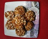 A picture of step 4 of Murmura ka laddu.