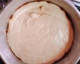 A picture of step 2 of Apple cake with caramel.