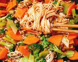 Hình bước làm 5 của món Bún thịt xào rau củ