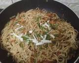 Egg fried noodles recipe step 7 photo