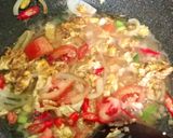 Foto langkah ke 7 dari resep Mie Goreng Bakso.