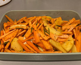 Foto del paso 3 de la receta: Guarnición de patatas, batatas y zanahorias al horno