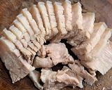 รูปขั้นตอนการทำที่ 1 ของ หมูสามชั้นผัดเต้าหู้ยี้