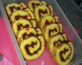 Foto langkah ke 11 dari resep Bolu Gulung Ekonomis.