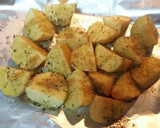 Foto del paso 5 de la receta: Salmón a la pimienta con verduras y patatas