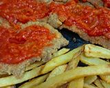 Foto del paso 8 de la receta: Una Súper Napolitana con Fritas a Caballo #MundialdelaMilanesa