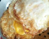 Foto langkah ke 1 dari resep Telor ceplok saus tiram pedas.