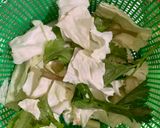 Foto langkah ke 1 dari resep Sayur Sop cemplung.