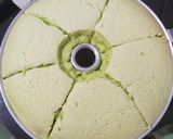 Foto langkah ke 8 dari resep Chiffon Cake Pandan - Lembut seperti kapas.