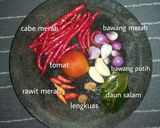 Foto langkah ke 1 dari resep Telor Ceplok Balado Sederhana untuk Pemula.