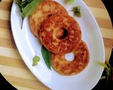 A picture of step 6 of Potato donuts.