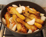 Foto del paso 4 de la receta: Muslos de pollo fritos con vino y limón