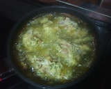 Foto del paso 2 de la receta: Pollo en salsa con papas al ajillo