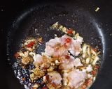 รูปขั้นตอนการทำที่ 3 ของ กระเพราไก่ราดหน้าข้าว