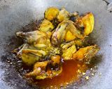 Gambar langkah 5 resipi Ayam Goreng Sos Plum.