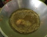 Foto langkah ke 7 dari resep Ayam goreng kremes.