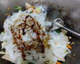 Foto langkah ke 3 dari resep Mie Tiauw Goreng.