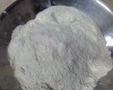 A picture of step 2 of Pepperoni Cheese Paratha.