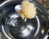 A picture of step 1 of Spicy Chicken chargha.