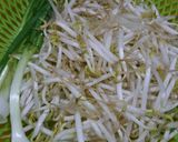 Hình bước làm 1 của món Giá xào thịt bò