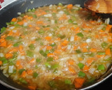 Foto del paso 6 de la receta: Conejo con fideos