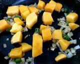 Foto del paso 3 de la receta: Salsa de mango para ensalada