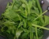A picture of step 3 of Methi palak aloo.