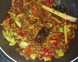 Foto langkah ke 3 dari resep Tumis Usus Kecap.