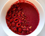 A picture of step 2 of Raspberry beetroot smoothie.