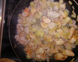 Foto del paso 3 de la receta: Espaguetis de calabacín rehogado en salsa de soja