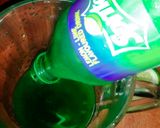A picture of step 1 of Green Hawaii.
